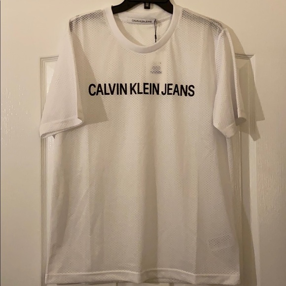 Calvin Klein Other - Calvin Klein mess TShirt